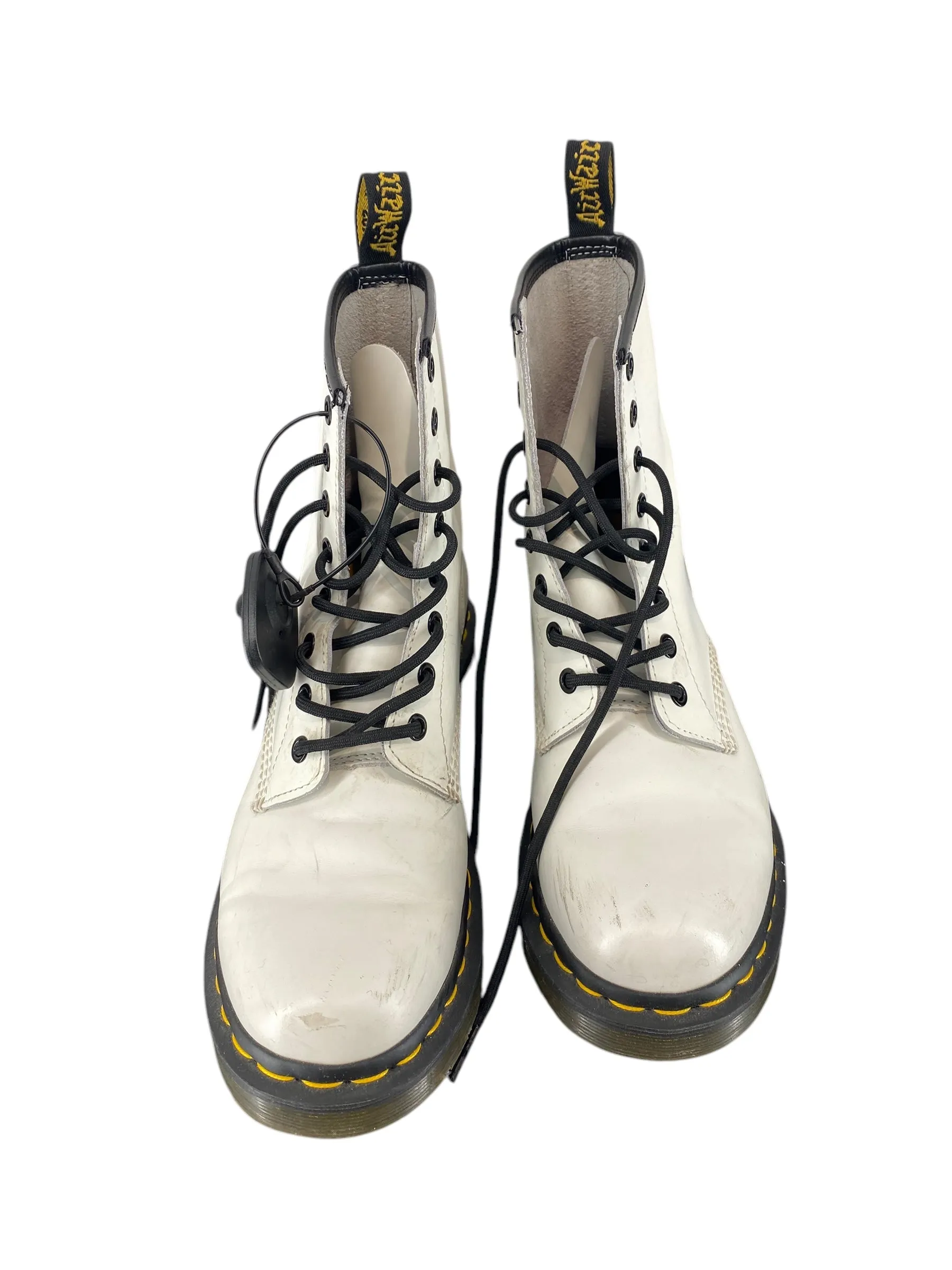 Boots Ankle Flats By Dr Martens In White, Size: 9